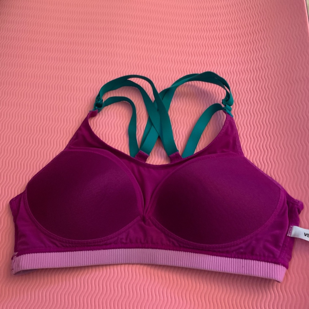 VSX Sport 36B sports bra - Picture 3 of 9